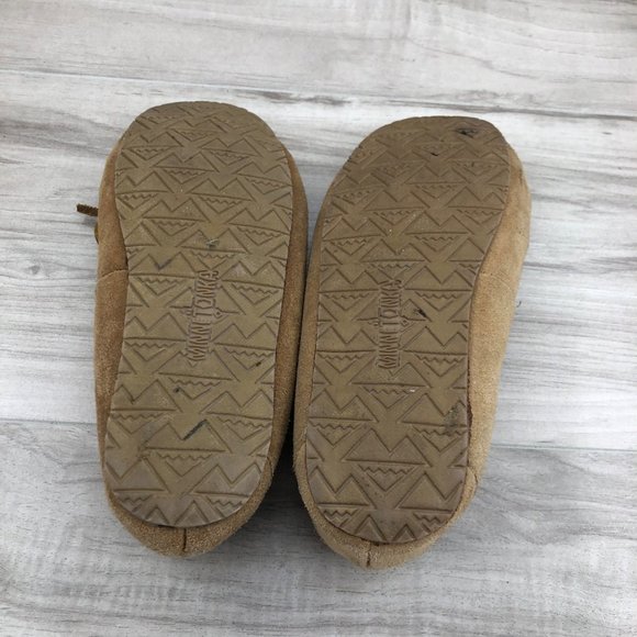 Minnetonka Slippers Kids 2 Brown Suede Slip On House Shoes - Picture 11 of 11
